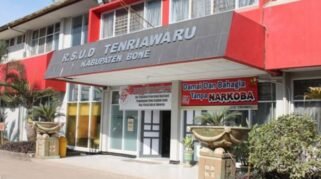 Jam Besuk Pasien RSUD Tenriawaru Bone: Jadwal & 7 Aturan Penting yang Wajib Dipatuhi 32 Jam Besuk Pasien RSUD Tenriawaru Bone: Jadwal & 7 Aturan Penting yang Wajib Dipatuhi