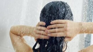 Bolehkah Mandi Saat Sakit Demam? Kenali Faktanya 7 Bolehkah Mandi Saat Sakit Demam? Kenali Faktanya