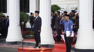 Hikmad! Pj Sekda Bone Pimpin Upacara Harkitnas 2025 di Halaman Kantor Bupati 1 Hikmad! Pj Sekda Bone Pimpin Upacara Harkitnas 2025 di Halaman Kantor Bupati