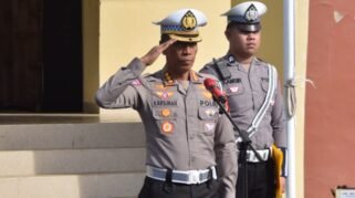 Polda Sulsel Siagakan Personel Sambut Kunjungan Kapolri dan Menteri Pertanian di Bone 11 Polda Sulsel Siagakan Personel Sambut Kunjungan Kapolri dan Menteri Pertanian di Bone