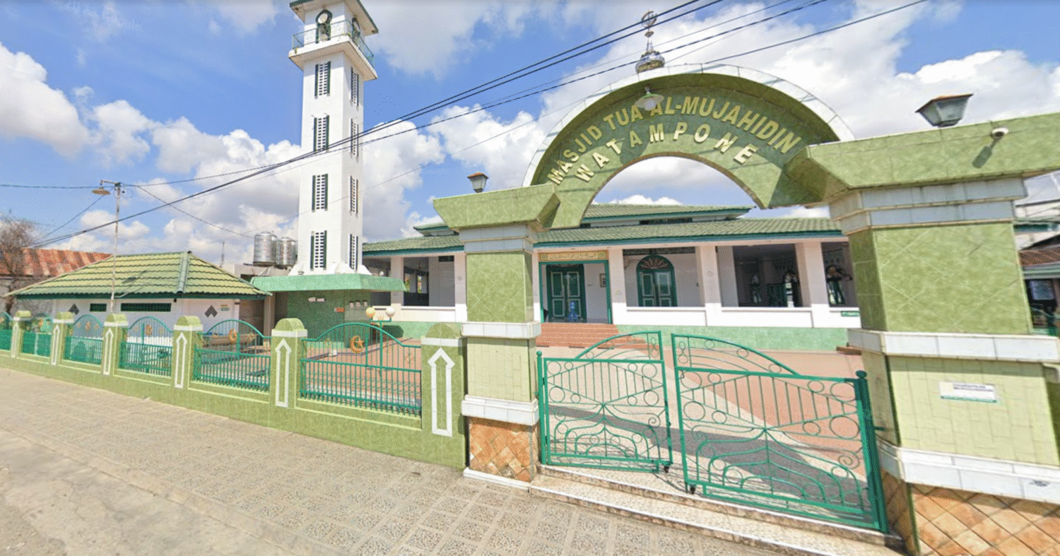 Dari Masjid Tertua hingga Kubah Songkok Recca, Inilah 4 Masjid Paling Ikonik di Bone 2 Masjid Al-Mujahidin, Tertua di Bone
