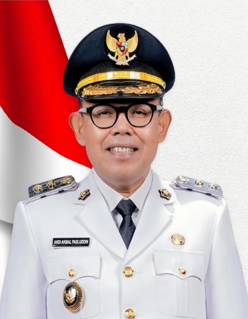 Profil Wakil Bupati Bone Dr. H. Andi Akmal Pasluddin, S.P., M.M. 2 Profil Wakil Bupati Bone Dr. H. Andi Akmal Pasluddin, S.P., M.M.