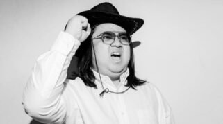 Musisi Gusti Irwan Wibowo Gustiwiw Meninggal Dunia Usai Terjatuh di Kamar Mandi 13 Musisi Gusti Irwan Wibowo Gustiwiw Meninggal Dunia Usai Terjatuh di Kamar Mandi