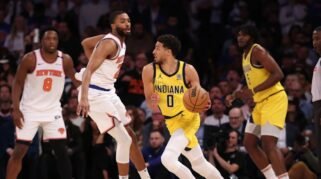 Tyrese Haliburton Pakai Baju Hitam: 1 Gestur Tajam yang Bungkam Knicks di Game 6! 24 Tyrese Haliburton Pakai Baju Hitam 1 Gestur Tajam yang Bungkam Knicks di Game 6!