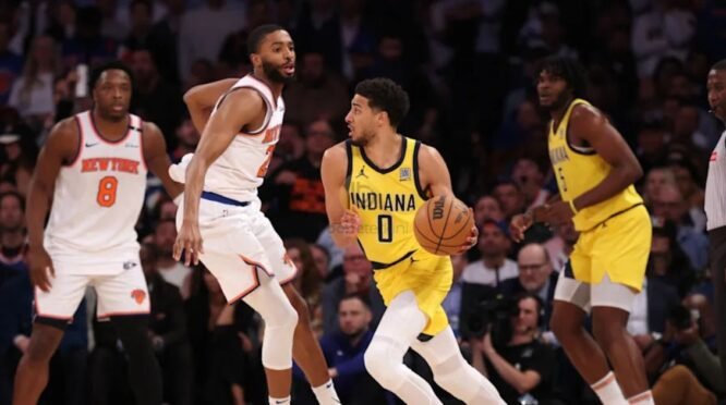 Tyrese Haliburton Pakai Baju Hitam: 1 Gestur Tajam yang Bungkam Knicks di Game 6! 4 Tyrese Haliburton Pakai Baju Hitam 1 Gestur Tajam yang Bungkam Knicks di Game 6!