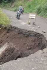 Waspada! Ada Longsor di Sinjai Tengah Sedalam 5 Meter, Akses ke Gowa Jadi Terganggu