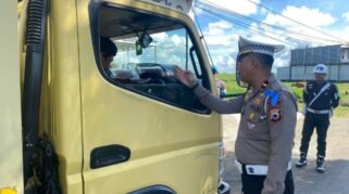 11 Kendaraan Terjaring Operasi Patuh Hari Ketiga di Bone, 3 Motor Dibawa ke Polres 1 11 Kendaraan Terjaring Operasi Patuh Hari Ketiga di Bone, 3 Motor Dibawa ke Polres