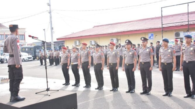 57 Personel Polres Bone dan Brimob Naik Pangkat, Ini Pesan Kapolres