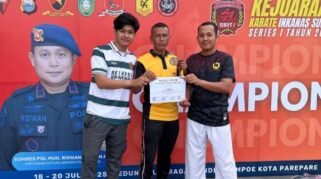 Keren! Personel Polres Bone Sabet Juara di Kejuaraan Karate INKANAS Sulsel Series I