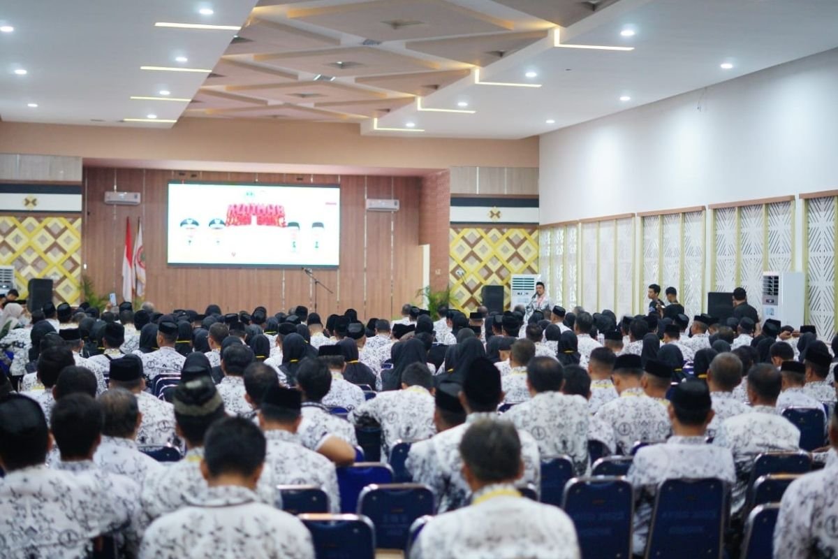 Konkab PGRI Bone 2025 Resmi Digelar, Usung Semangat Guru Menuju Bone Maberre' 2 Konkab PGRI Bone 2025 Resmi Digelar, Usung Semangat Guru Menuju Bone Maberre'