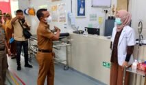 Sidak RSUD Datu Pancaitana, Bupati Bone: Nyawa Tak Bisa Menunggu Administrasi 19 Sidak RSUD Datu Pancaitana, Bupati Bone: Nyawa Tak Bisa Menunggu Administrasi