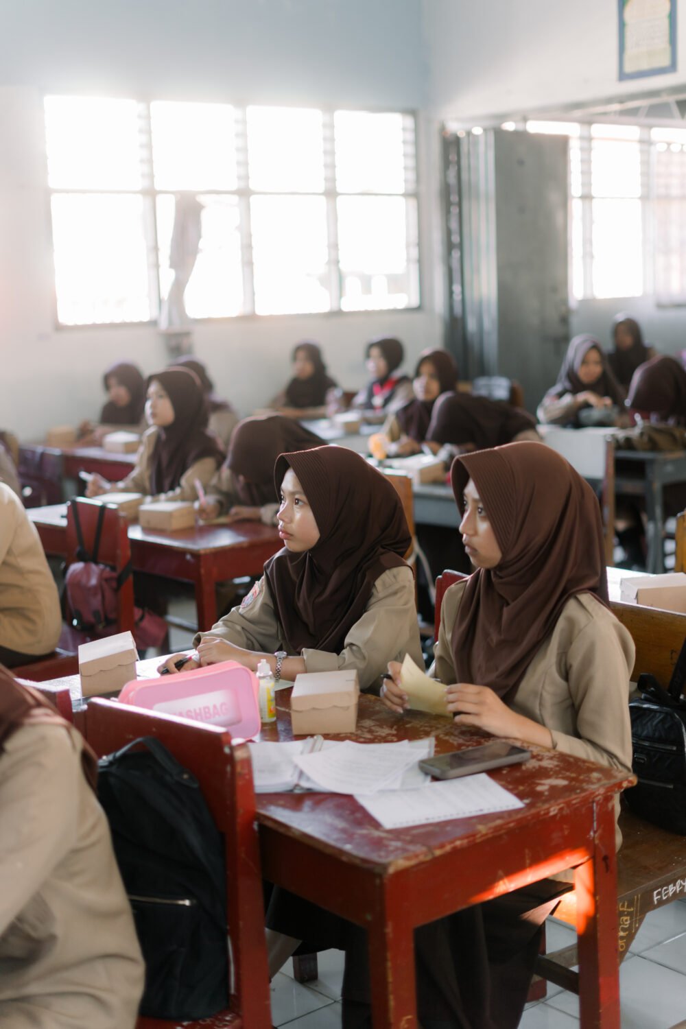 Perdana! Program Bone Terkini Goes To School Hadir di SMAN 13 Bone, Dorong Siswa Bijak Bermedia Sosial 7 Perdana! Program Bone Terkini Goes To School Hadir di SMAN 13 Bone, Dorong Siswa Bijak Bermedia Sosial