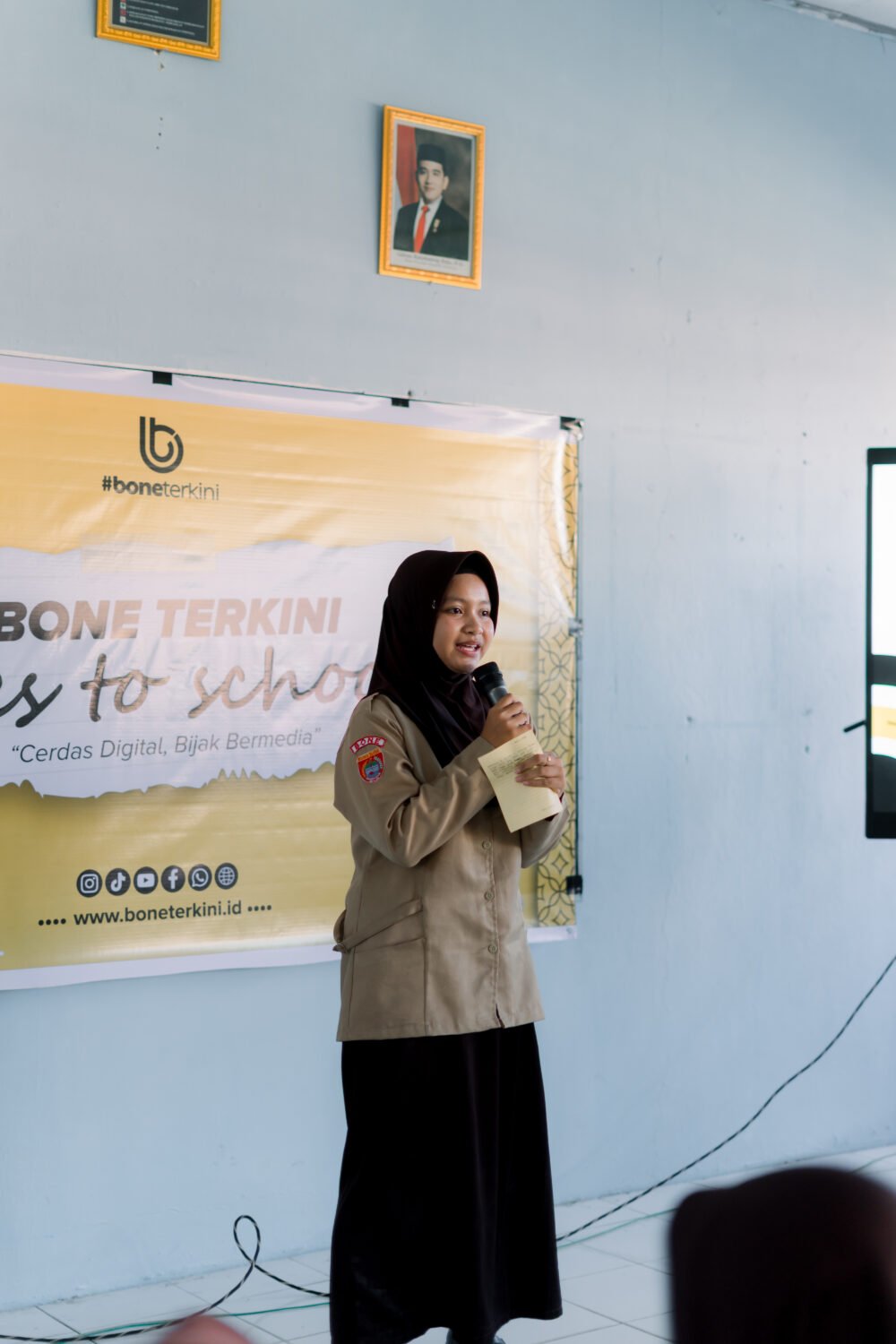 Perdana! Program Bone Terkini Goes To School Hadir di SMAN 13 Bone, Dorong Siswa Bijak Bermedia Sosial 12 Perdana! Program Bone Terkini Goes To School Hadir di SMAN 13 Bone, Dorong Siswa Bijak Bermedia Sosial