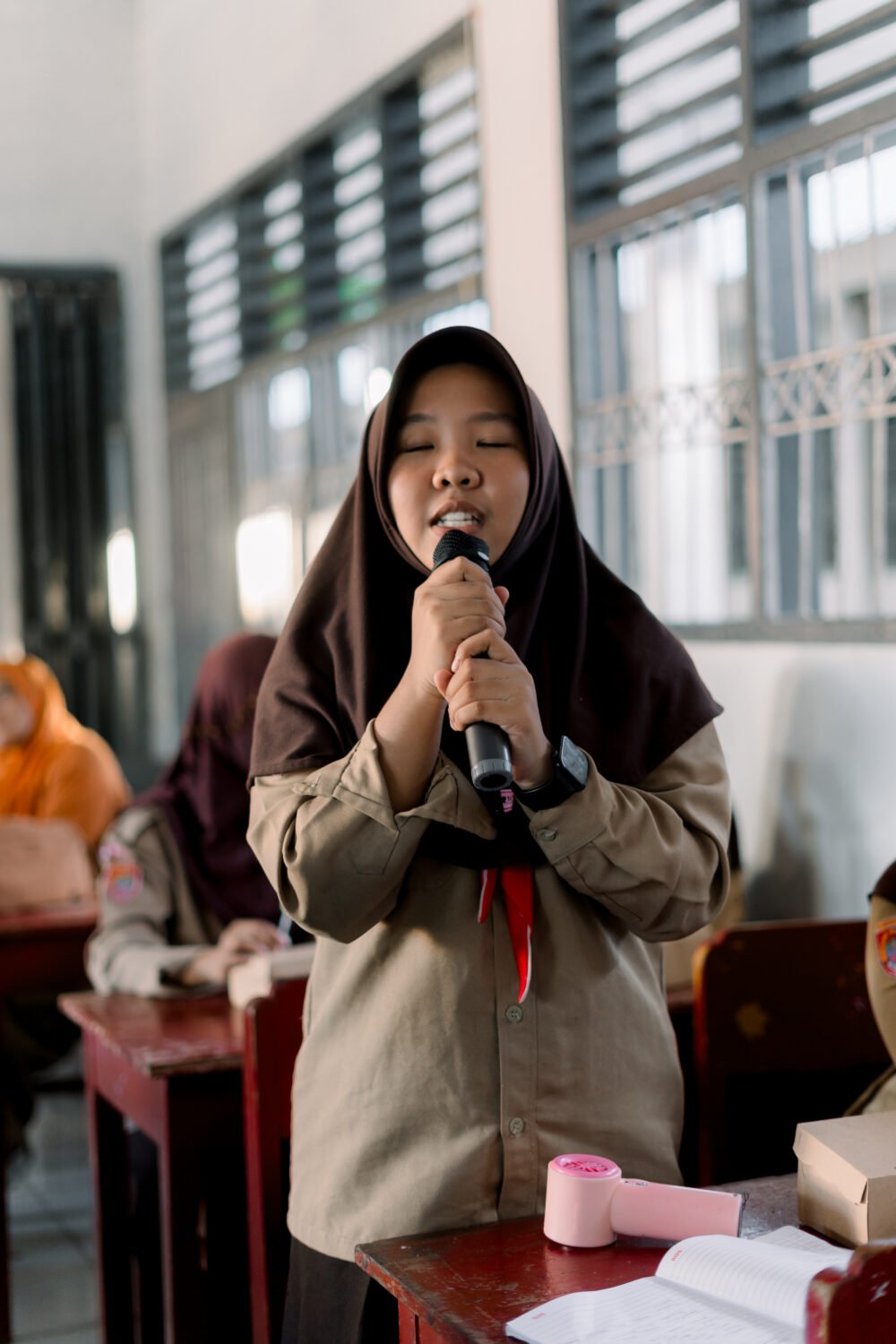 Perdana! Program Bone Terkini Goes To School Hadir di SMAN 13 Bone, Dorong Siswa Bijak Bermedia Sosial 16 Perdana! Program Bone Terkini Goes To School Hadir di SMAN 13 Bone, Dorong Siswa Bijak Bermedia Sosial