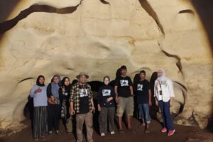 Keindahan Gua BungajaE di Barebbo Jadi Incaran Dinas Pariwisata Bone, Potensi Wisata Baru yang Menjanjikan 70 Keindahan Gua BungajaE di Barebbo Jadi Incaran Dinas Pariwisata Bone, Potensi Wisata Baru yang Menakjubkan