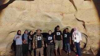 Keindahan Gua BungajaE di Barebbo Jadi Incaran Dinas Pariwisata Bone, Potensi Wisata Baru yang Menjanjikan 2 Keindahan Gua BungajaE di Barebbo Jadi Incaran Dinas Pariwisata Bone, Potensi Wisata Baru yang Menakjubkan