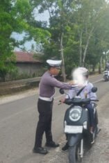 Satlantas Polres Bone Tindak Anak di Bawah Umur yang Naik Motor Saat ke Sekolah