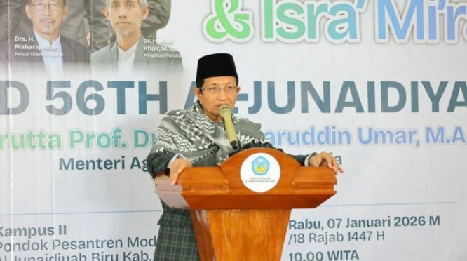 Menag Nasaruddin Umar Buka Milad ke-56 Al-Junaidiyah Biru, Isi Tausiyah Isra Mi’raj di Bone