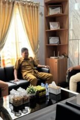 Pemkab Bone Dorong Produk IKM Masuk Bandara Arung Palakka, Ini Tujuannya