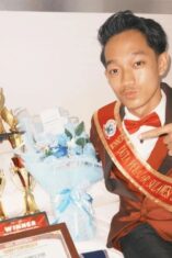 Pelajar asal Kabupaten Bone, Muh. Rifqi Al Faritsi (Siswa MAS Al-Ikhlas Ujung Bone), berhasil menjuarai ajang bergengsi Duta Pelajar Sulawesi Selatan Tahun 2026. (Foto: Dok. Pribadi/Bone Terkini)
