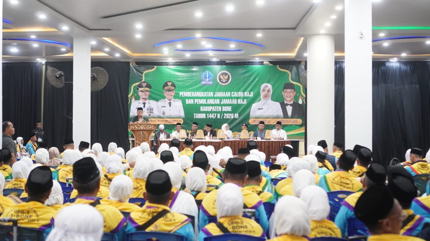 387 Jamaah Calon Haji Kloter Pertama Bone Resmi Diberangkatkan, Dilepas Dini Hari