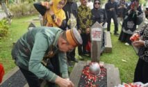[FOTO] Wakil Bupati Bone Ziarah ke Makam Raja Bone La Pawawoi Karaeng Sigeri di Kalibata