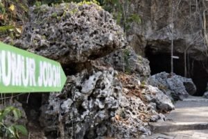 Jejak Sumpah Arung Palakka dan Pesona Pasir Putih di Objek Wisata Cempalagi Bone 67 Objek wisata sejarah dan bahari Cempalagi di Kecamatan Awangpone Kabupaten Bone.