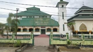 Sejarah Masjid Raya Watampone Al-Jami Al-Ihsan Bone peninggalan La Mappanyukki.