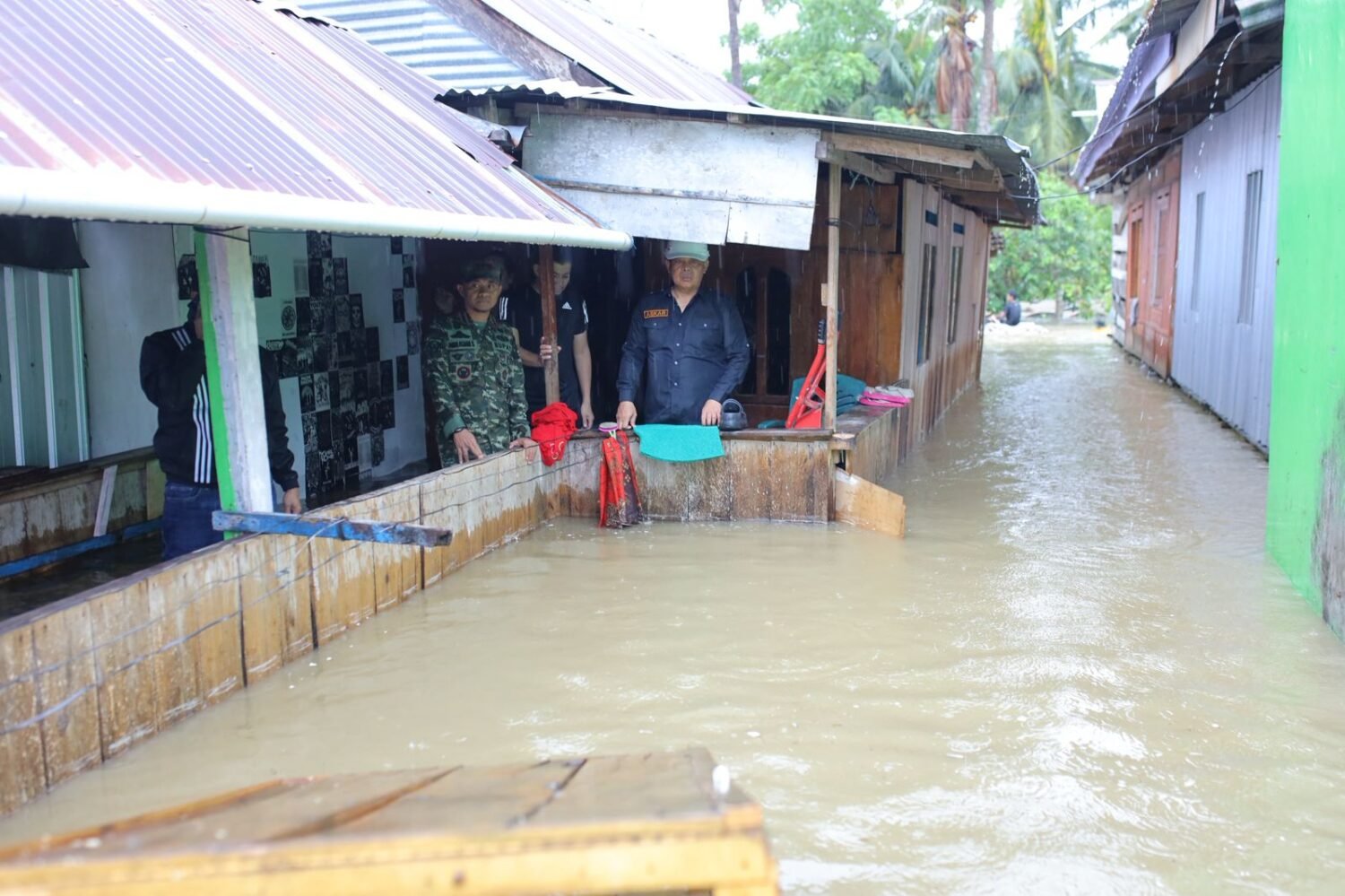 Bone Dikepung Banjir, Bupati Asman Gerak Cepat Terjun Ke Lokasi Pantau Kondisi Warga Terdampak