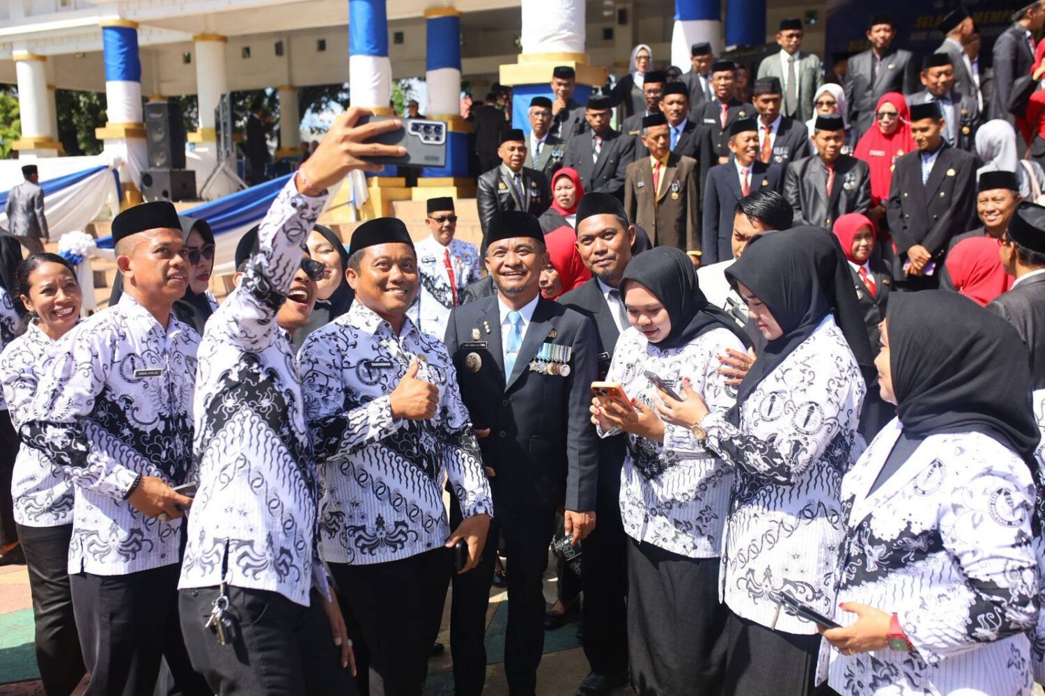 Bupati Bone Pimpin Upacara Hari Pendidikan Nasional 2026 di Lapangan Merdeka
