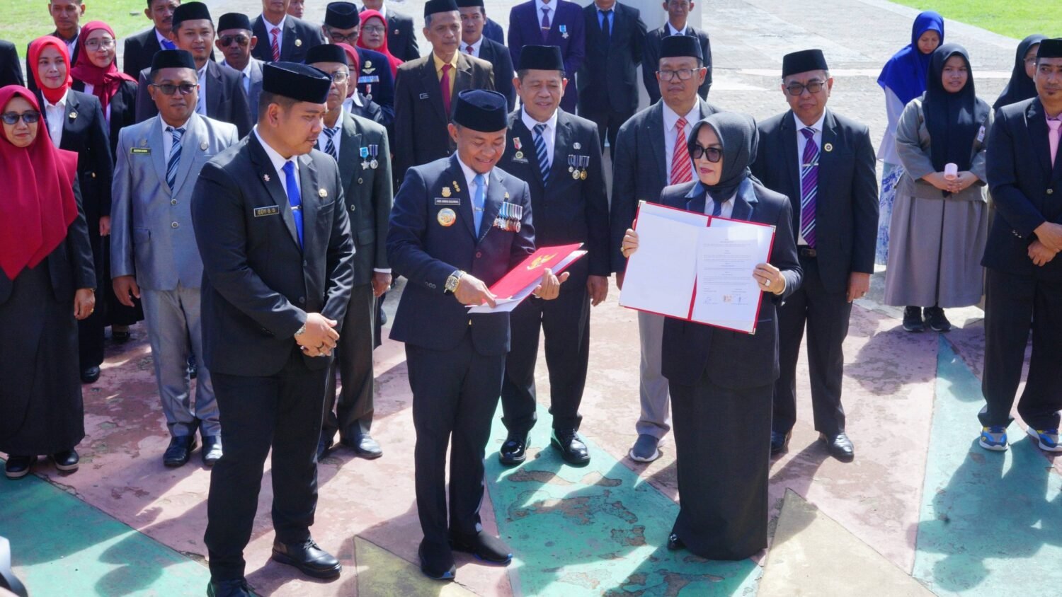 Bupati Bone Pimpin Upacara Hari Pendidikan Nasional 2026 di Lapangan Merdeka