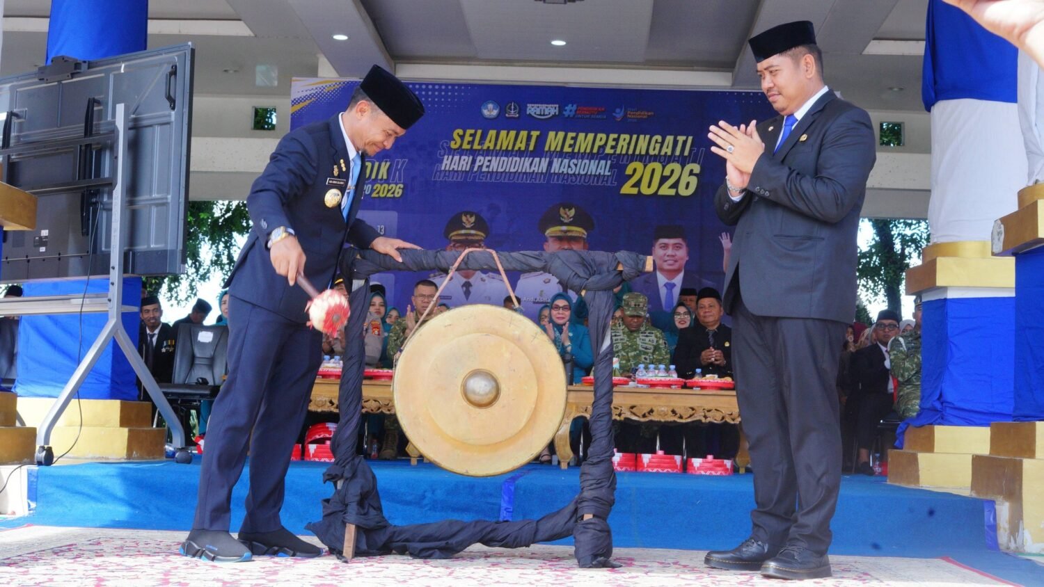 Bupati Bone Pimpin Upacara Hari Pendidikan Nasional 2026 di Lapangan Merdeka