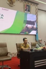 Peserta dari OPD dan kecamatan se-Kabupaten Bone mengikuti Bimbingan Teknis Penyusunan Satu Data Bone di Aula Baruga La Teya Ri Duni.