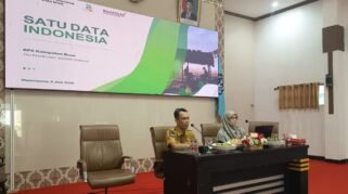 Peserta dari OPD dan kecamatan se-Kabupaten Bone mengikuti Bimbingan Teknis Penyusunan Satu Data Bone di Aula Baruga La Teya Ri Duni.