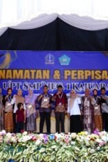 Penamatan dan perpisahan siswa kelas IX UPT SMP Negeri 1 Kajuara Angkatan 2026 di Kabupaten Bone.