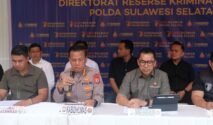Konferensi pers Polda Sulsel terkait pengungkapan kasus pembobolan rumah dan pencurian yang terjadi di sejumlah daerah termasuk Kabupaten Bone.
