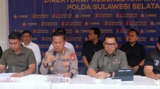 Konferensi pers Polda Sulsel terkait pengungkapan kasus pembobolan rumah dan pencurian yang terjadi di sejumlah daerah termasuk Kabupaten Bone.