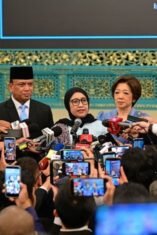 Nanik S. Deyang memberikan pernyataan kepada wartawan usai pelantikan sebagai Kepala Badan Gizi Nasional (BGN) di Istana Negara, Jakarta.