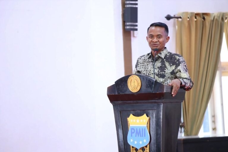 Bupati Bone Buka Sekolah Kader KOPRI ke-III Se-Indonesia Timur dan Bantu Rp15 Juta