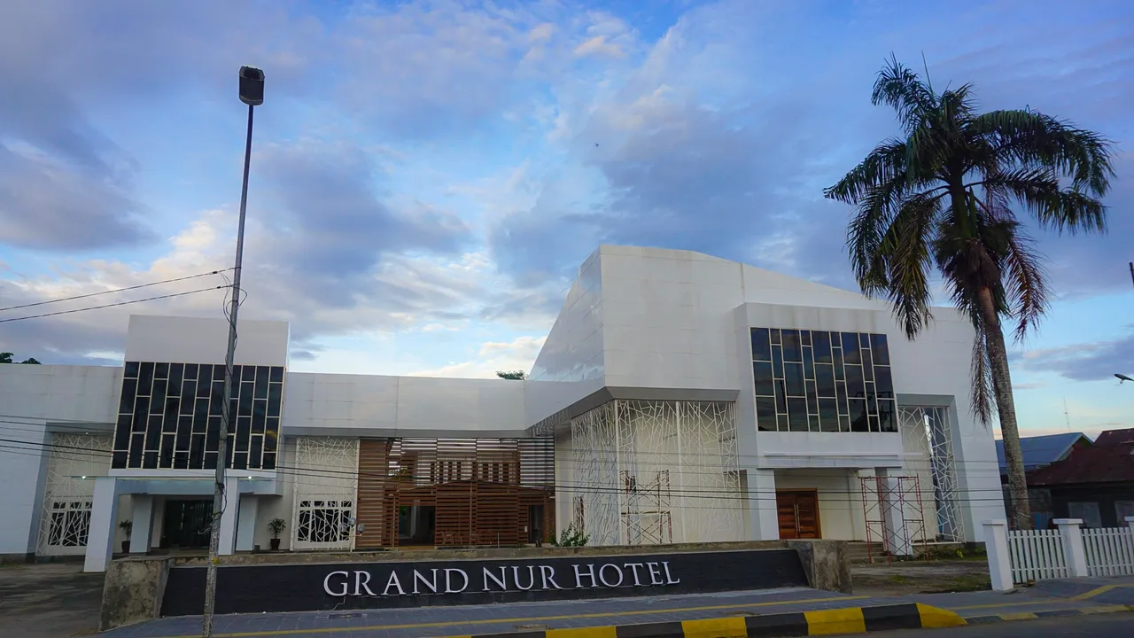 Hotel Grand Nur Bone Tawarkan Penginapan Strategis di Pusat Kota Bone