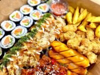 Bisa Makan Mie, Kimbab, hingga Kebab di KakaAde Bone