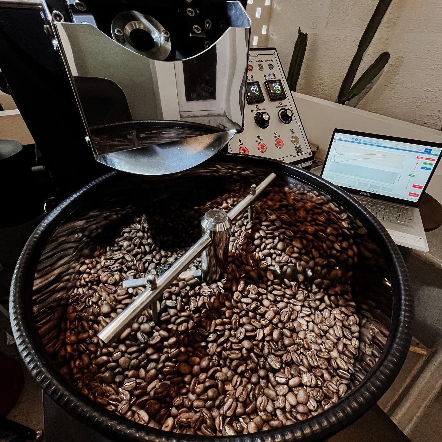 UTTON Bone Tawarkan Kopi hingga Rice Bowl untuk Teman Nongkrong